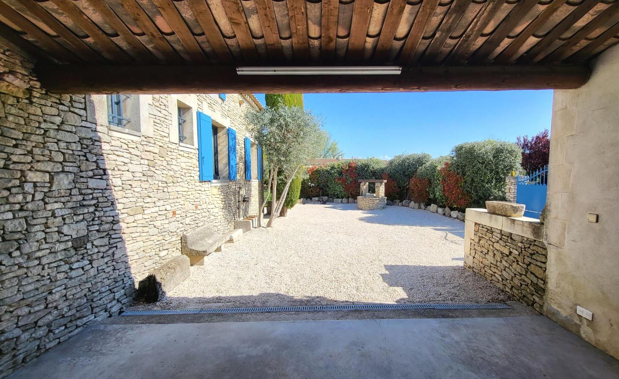 "La Massette Du Cheval Blanc" Villa De Caractere En Pierre L'Isle-sur-la-Sorgue Exterior photo